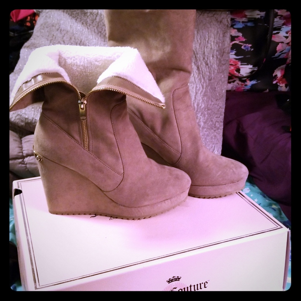 Juicy Couture Taupe Booties